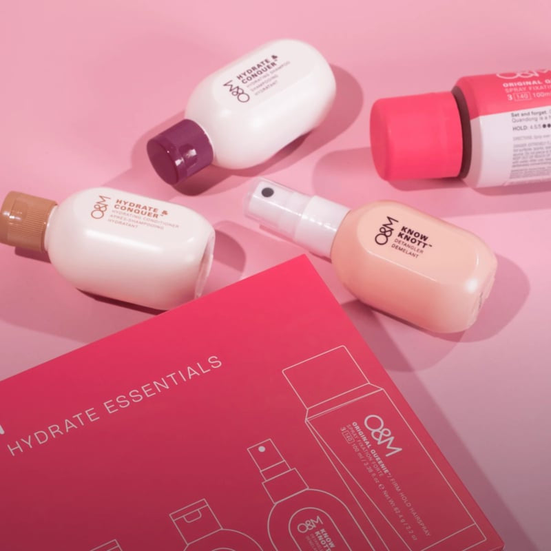 O&M Jet Set Hydrate Essentials – shampoo, conditioner, Know Knott en Original Queenie