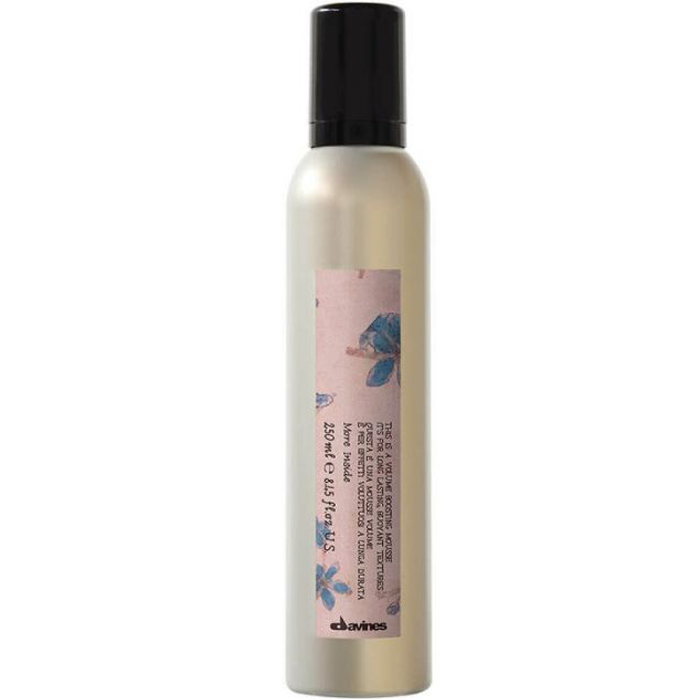 Davines More Inside Volume Boosting Mousse - 250 ml - ideaal voor het creeeren van stevigheid en volume en geeft een natuurlijk effect